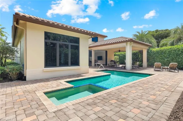 2351  Traditions  CT, Naples, FL 34105