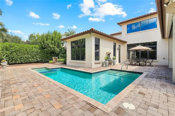 2351  Traditions  CT, Naples, FL 34105