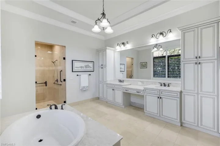 2351  Traditions  CT, Naples, FL 34105