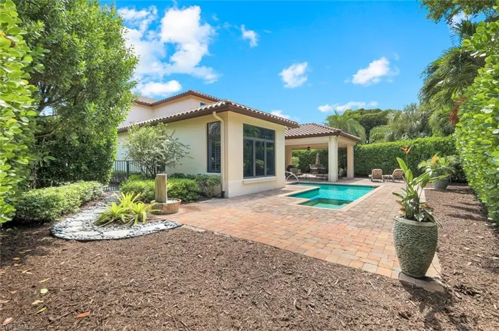 2351  Traditions  CT, Naples, FL 34105