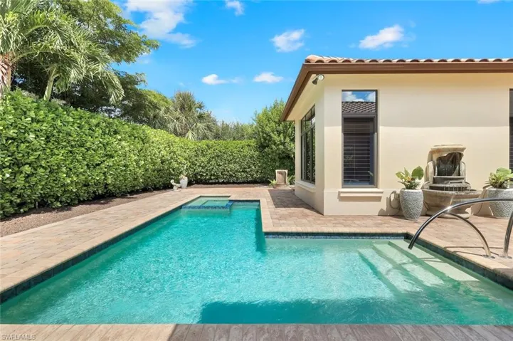 2351  Traditions  CT, Naples, FL 34105
