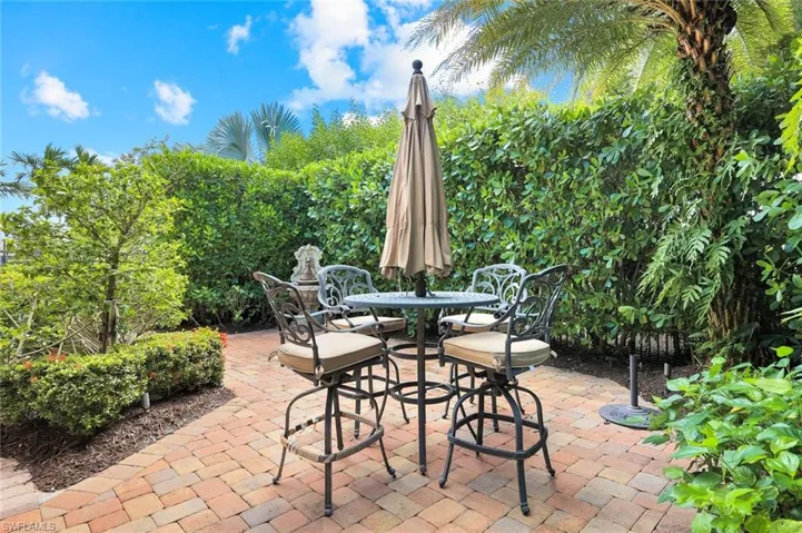 2351  Traditions  CT, Naples, FL 34105