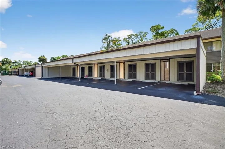 5857 Rattlesnake Hammock Rd N 106, Naples, Florida 34113
