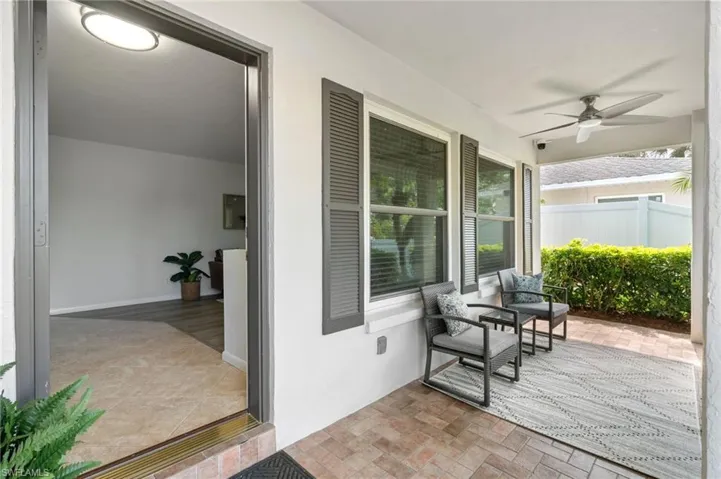 View of patio / terrace with ceiling fan