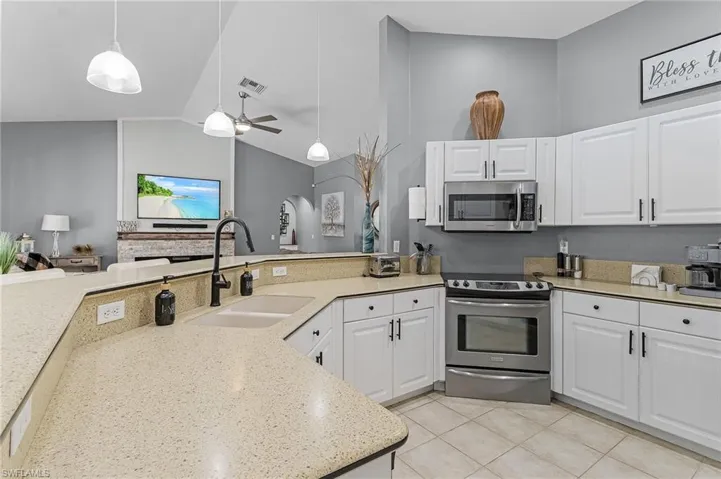 4002  Oasis  BLVD, Cape Coral, FL 33914