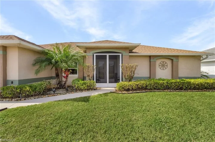 4002  Oasis  BLVD, Cape Coral, FL 33914