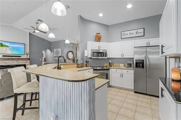 4002  Oasis  BLVD, Cape Coral, FL 33914
