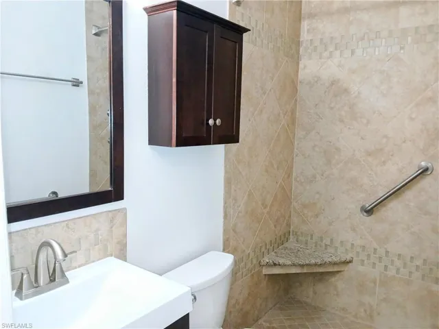 26  Desert Candle  CIR, Lehigh Acres, FL 33936