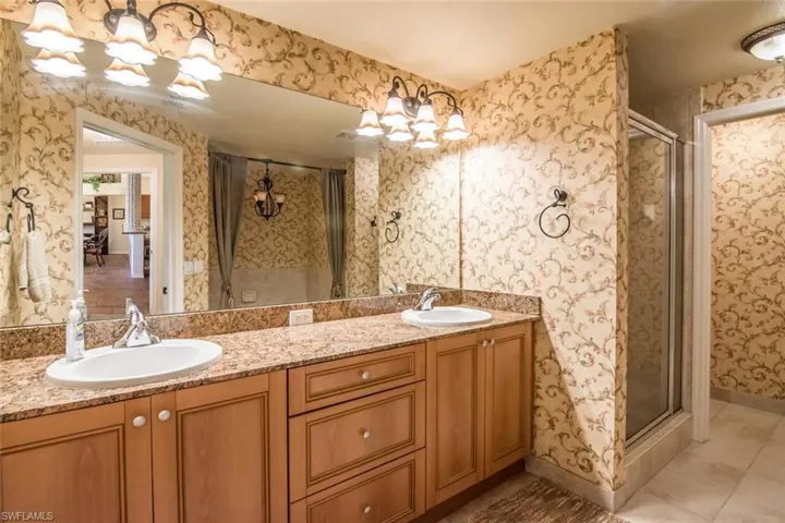 Primary on suite Bathroom