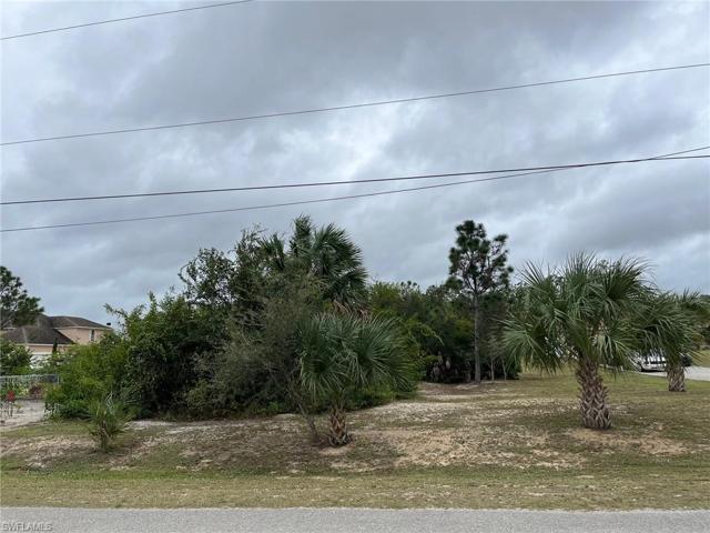 27th AVE NE, NAPLES FL 34120