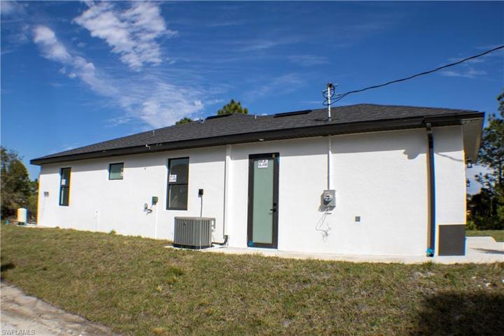 3010 38TH St, LEHIGH ACRES FL 33971