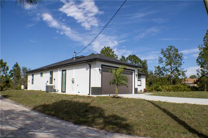 3010 38TH St, LEHIGH ACRES FL 33971