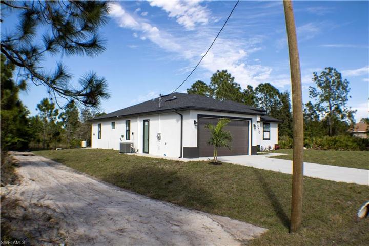 3010 38TH St, LEHIGH ACRES FL 33971