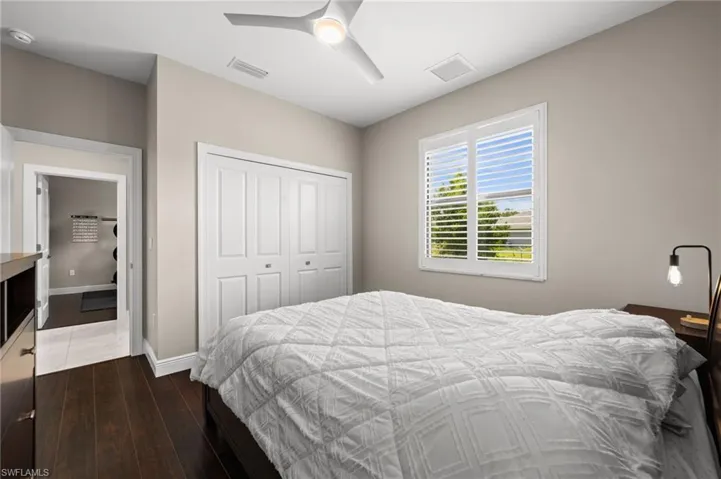 411 24th Ave Ne, Naples, Florida 34120