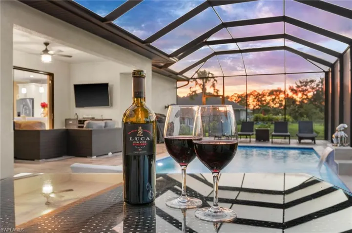 411 24th Ave Ne, Naples, Florida 34120