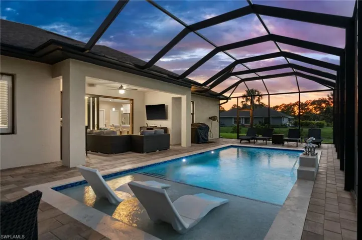 411 24th Ave Ne, Naples, Florida 34120