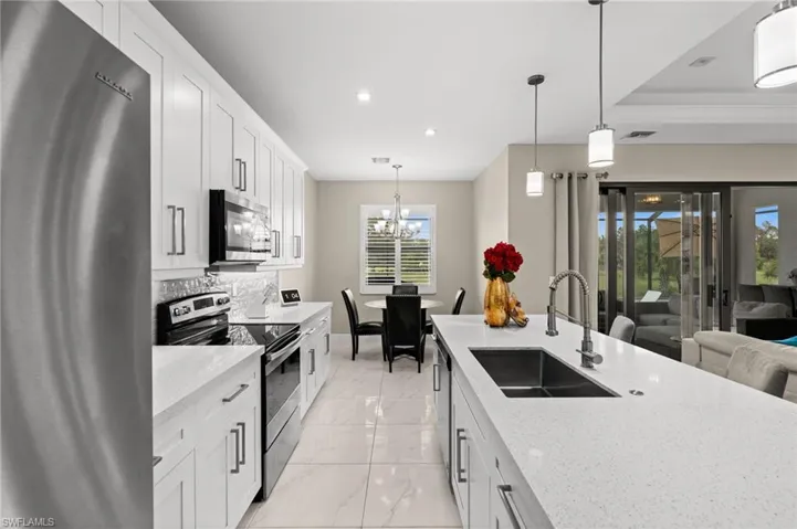 411 24th Ave Ne, Naples, Florida 34120