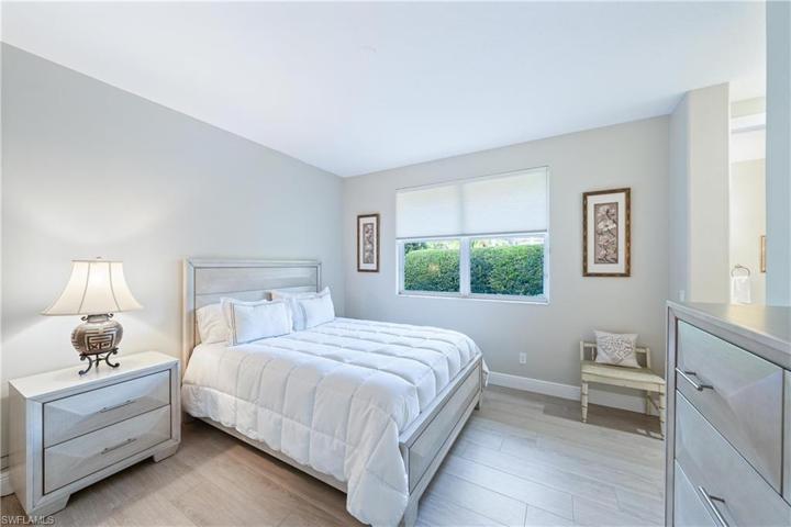 906 Tierra Lago WAY, NAPLES FL 34119