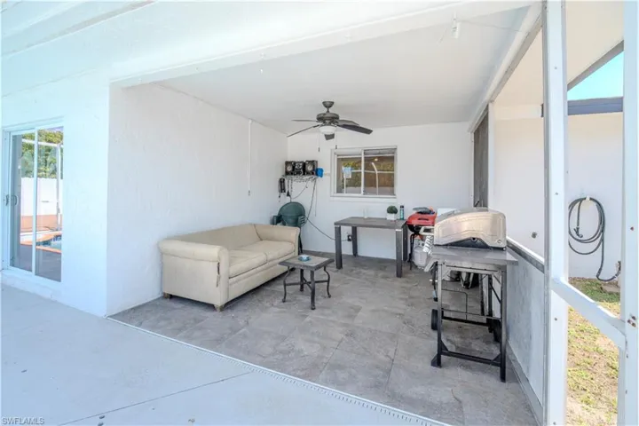 1313 Se 37th Ter, Cape Coral, Florida 33904