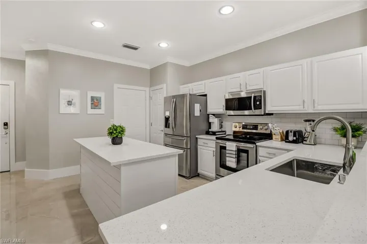 16263  Ravina  WAY, Naples, FL 34110