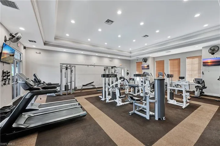 14724  Sutherland  AVE, Naples, FL 34119