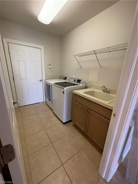 12823 Carrington CIR, Naples, FL 34105,225045890