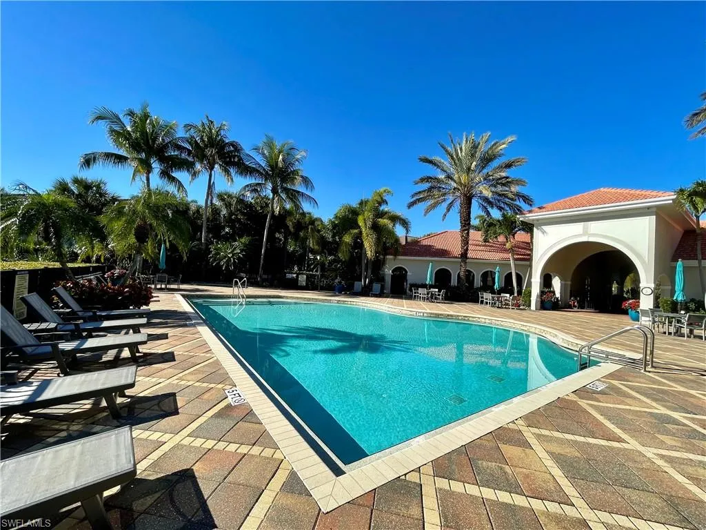 12823 Carrington CIR, Naples, FL 34105,225045890
