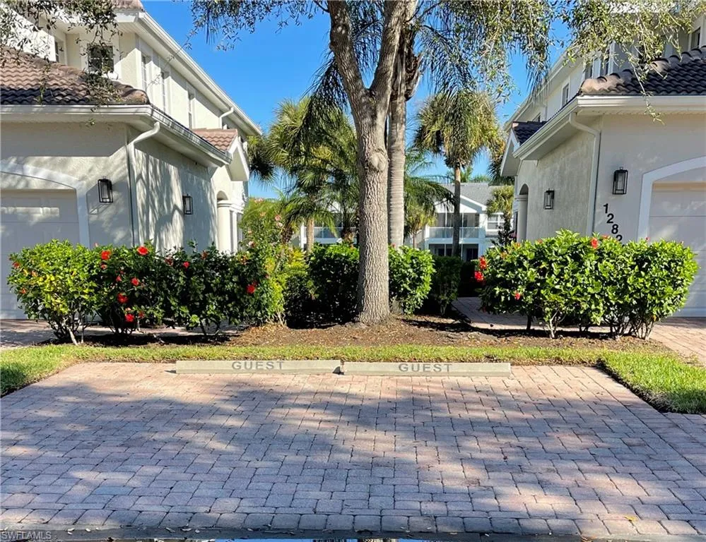 12823 Carrington CIR, Naples, FL 34105,225045890