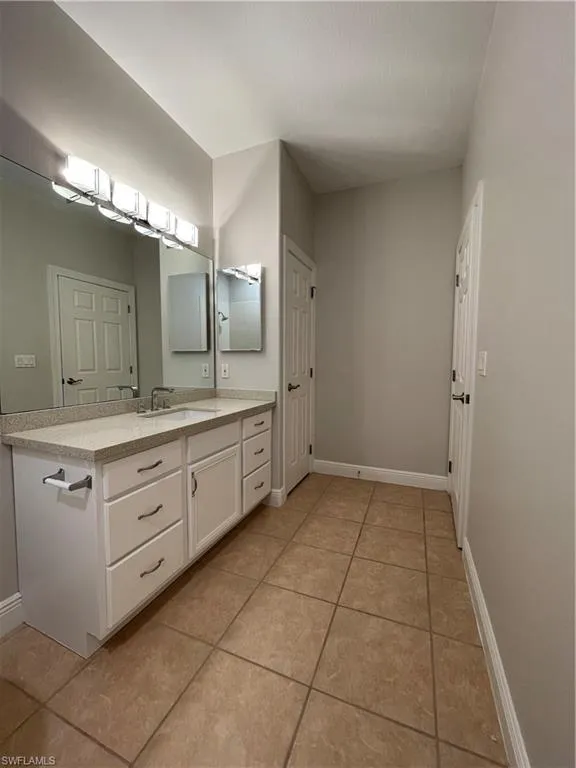 12823 Carrington CIR, Naples, FL 34105,225045890