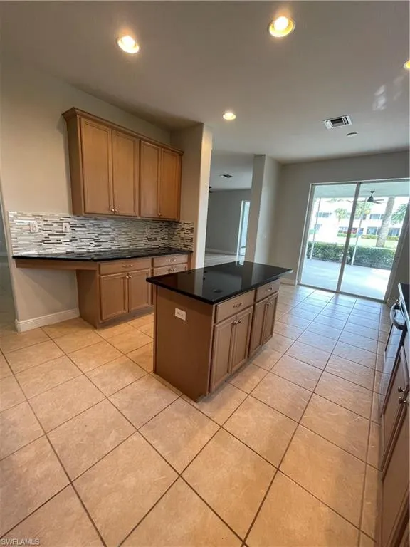 12823 Carrington CIR, Naples, FL 34105,225045890