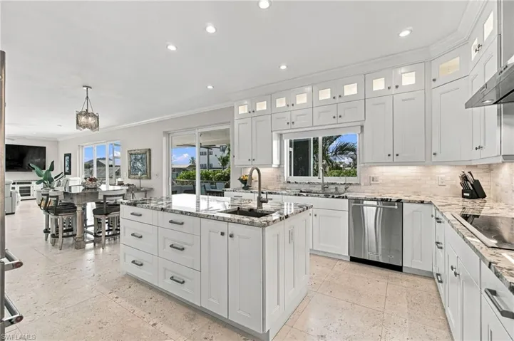 132 Hilo St, Naples, Florida 34113