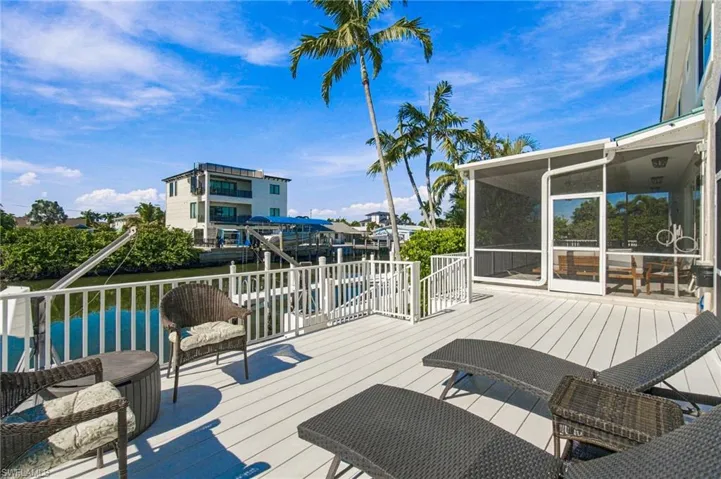 132 Hilo St, Naples, Florida 34113