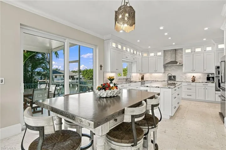 132 Hilo St, Naples, Florida 34113