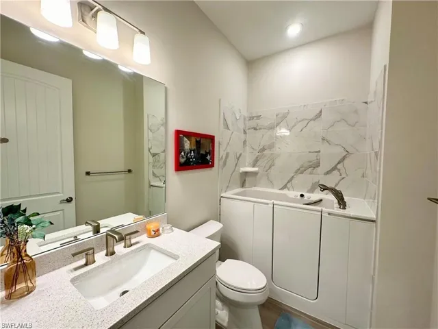 Guest bath #3 with walk-in tub
