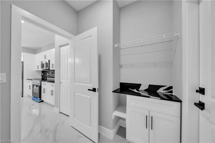 885  Barcia E ST, Lehigh Acres, FL 33974