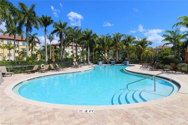 2868 Tiburon Blvd E 102, Naples, Florida 34109