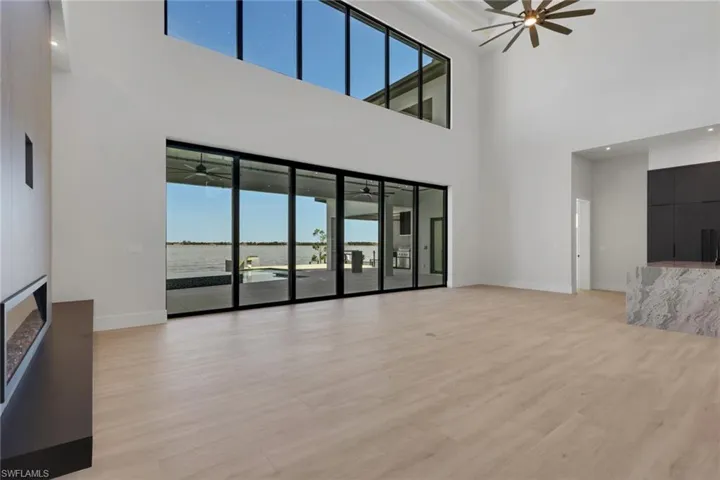 Room for large dining table and additional wine bar