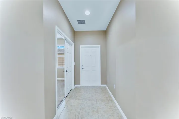 10781  Crossback  LN, Lehigh Acres, FL 33936