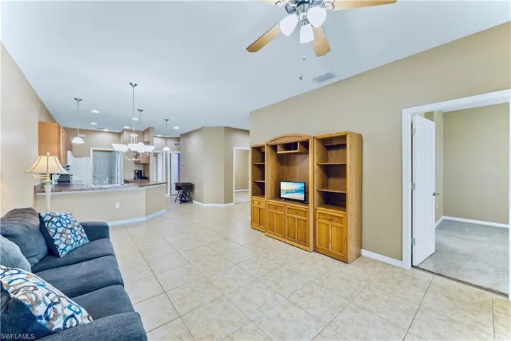 10781  Crossback  LN, Lehigh Acres, FL 33936