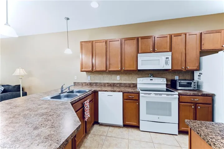 10781  Crossback  LN, Lehigh Acres, FL 33936