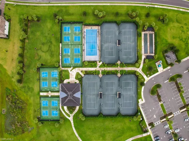Tennis & Pickleball Courts