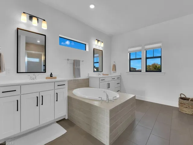 Master Suite Bath - Second Floor