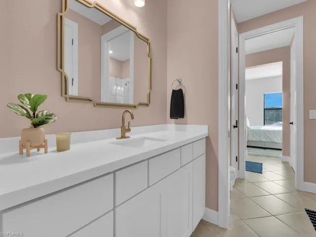 Jack-n-Jill Bath - Second Floor