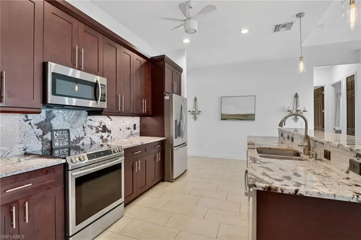3331 Nw 46th Ave, Cape Coral, Florida 33993