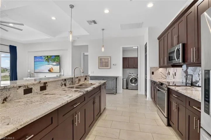 3331 Nw 46th Ave, Cape Coral, Florida 33993