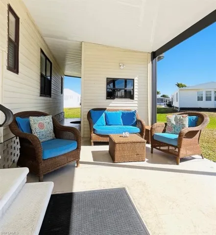 View of patio featuring outdoor lounge area