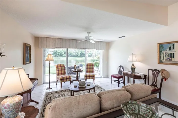 3149  Andorra  CT, Naples, FL 34109