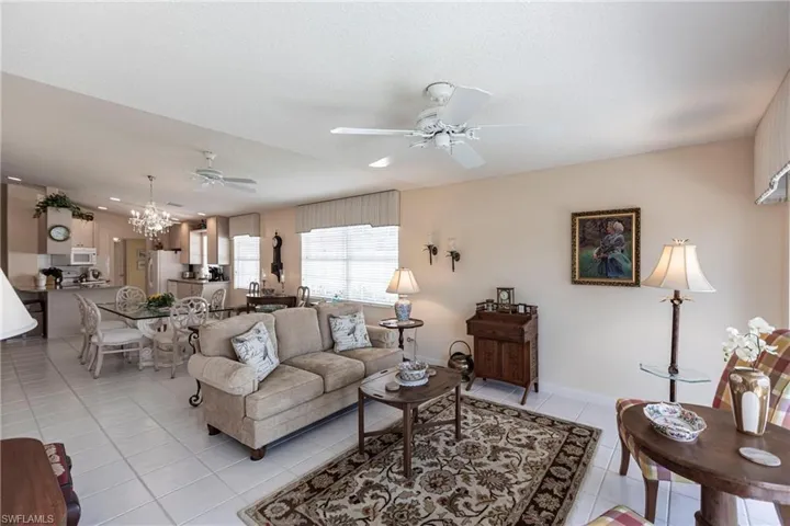 3149  Andorra  CT, Naples, FL 34109