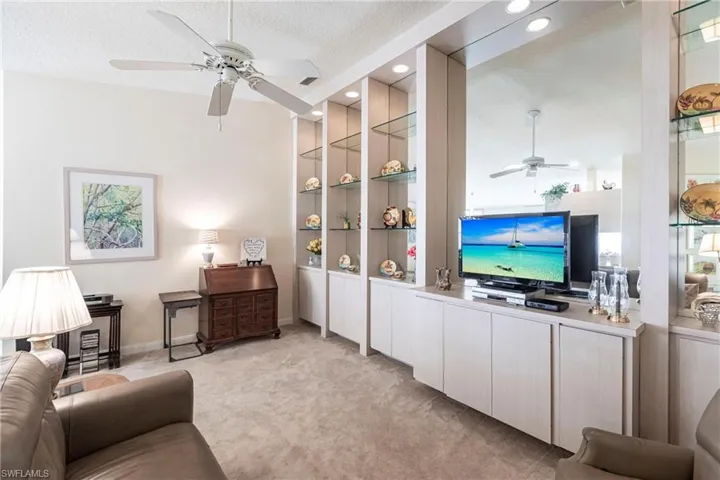 Large and flexible Great Room!
