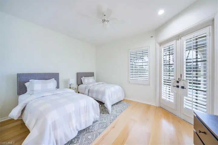 Guest quarters with furnishings